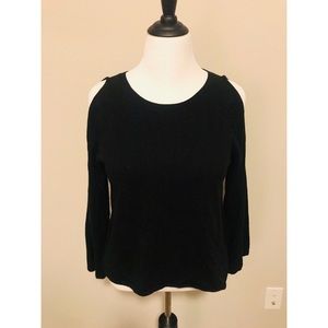 GAP cut out sleeve shirt